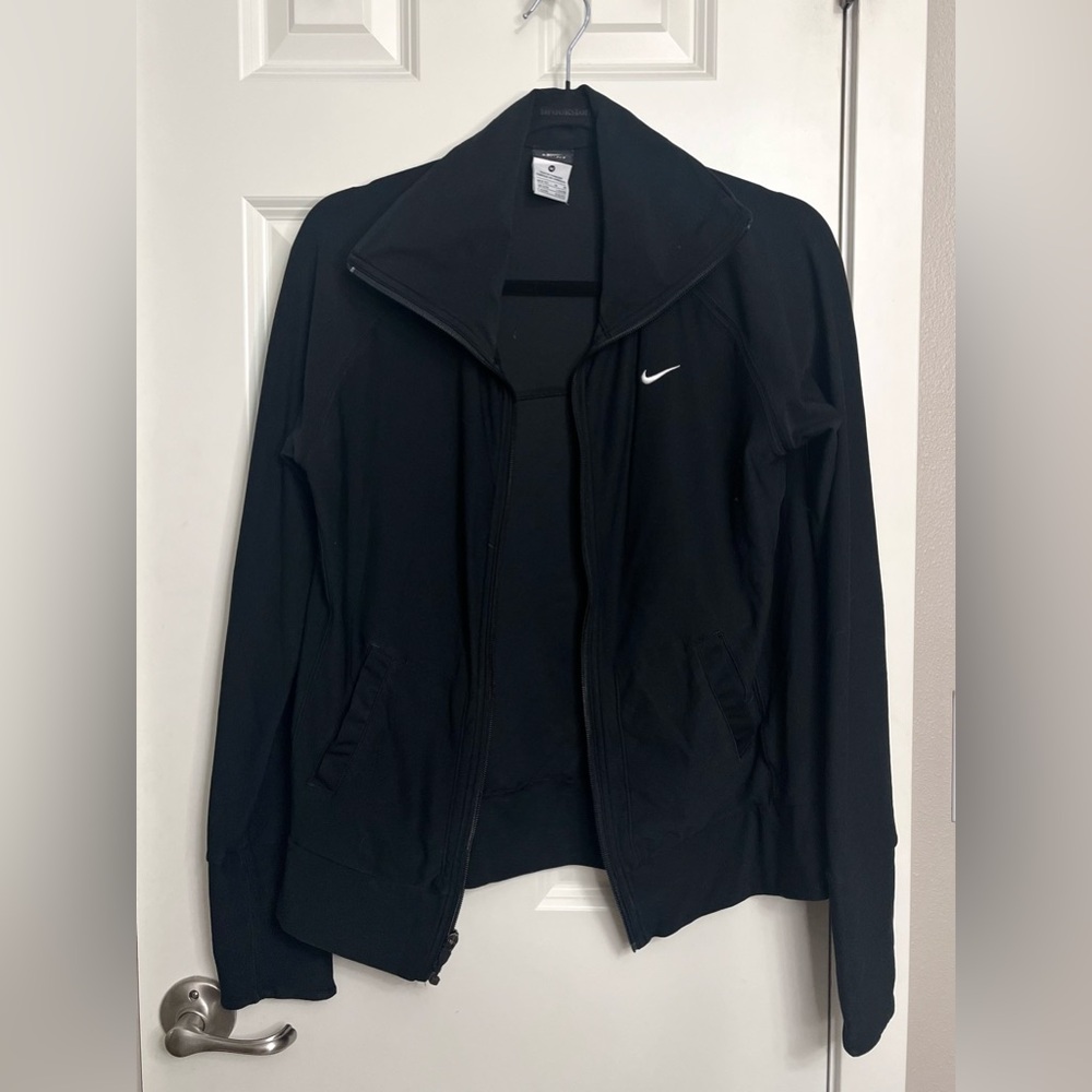 Nike Black Full-Zip Athletic Jacket with White Swoosh